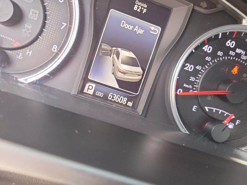 Used 2017 Black Toyota SE image 21