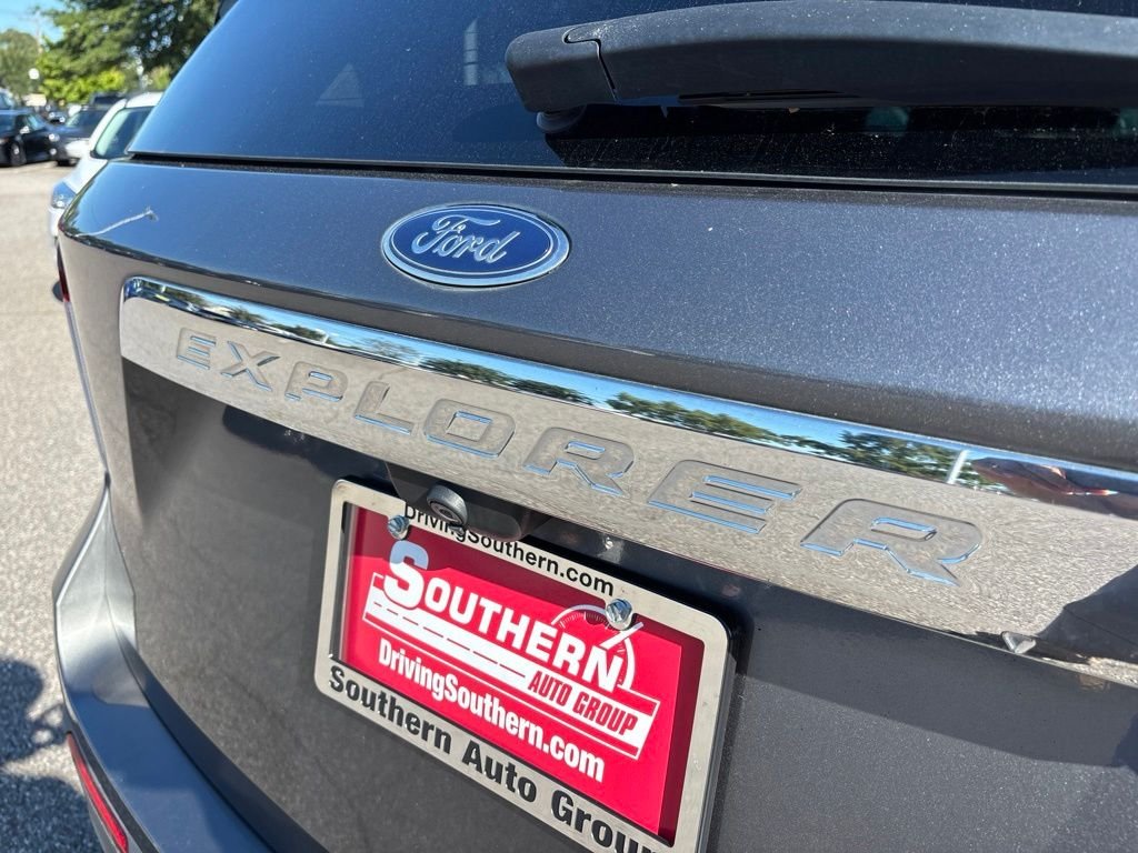 Used 2021 Gray Ford Base image 17
