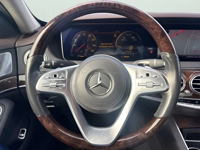 Used 2019 Gray Mercedes-Benz S 560 image 16