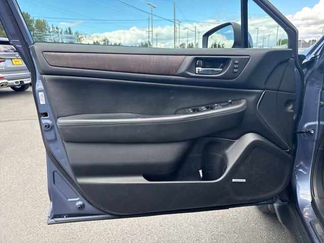 Used 2015 Twilight Blue Metallic Subaru 3.6R Limited image 16