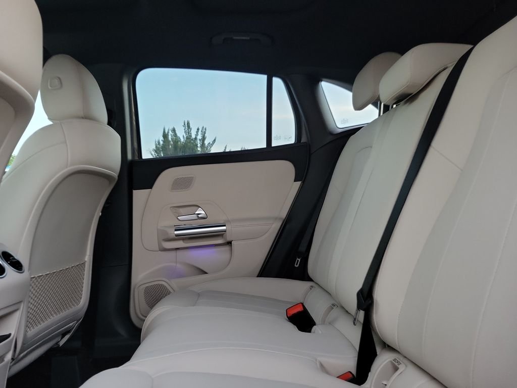 New 2026 Mountain Grey Metallic Mercedes-Benz GLA 250 image 10