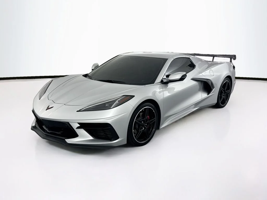 Used 2020 Silver Chevrolet Stingray image 37