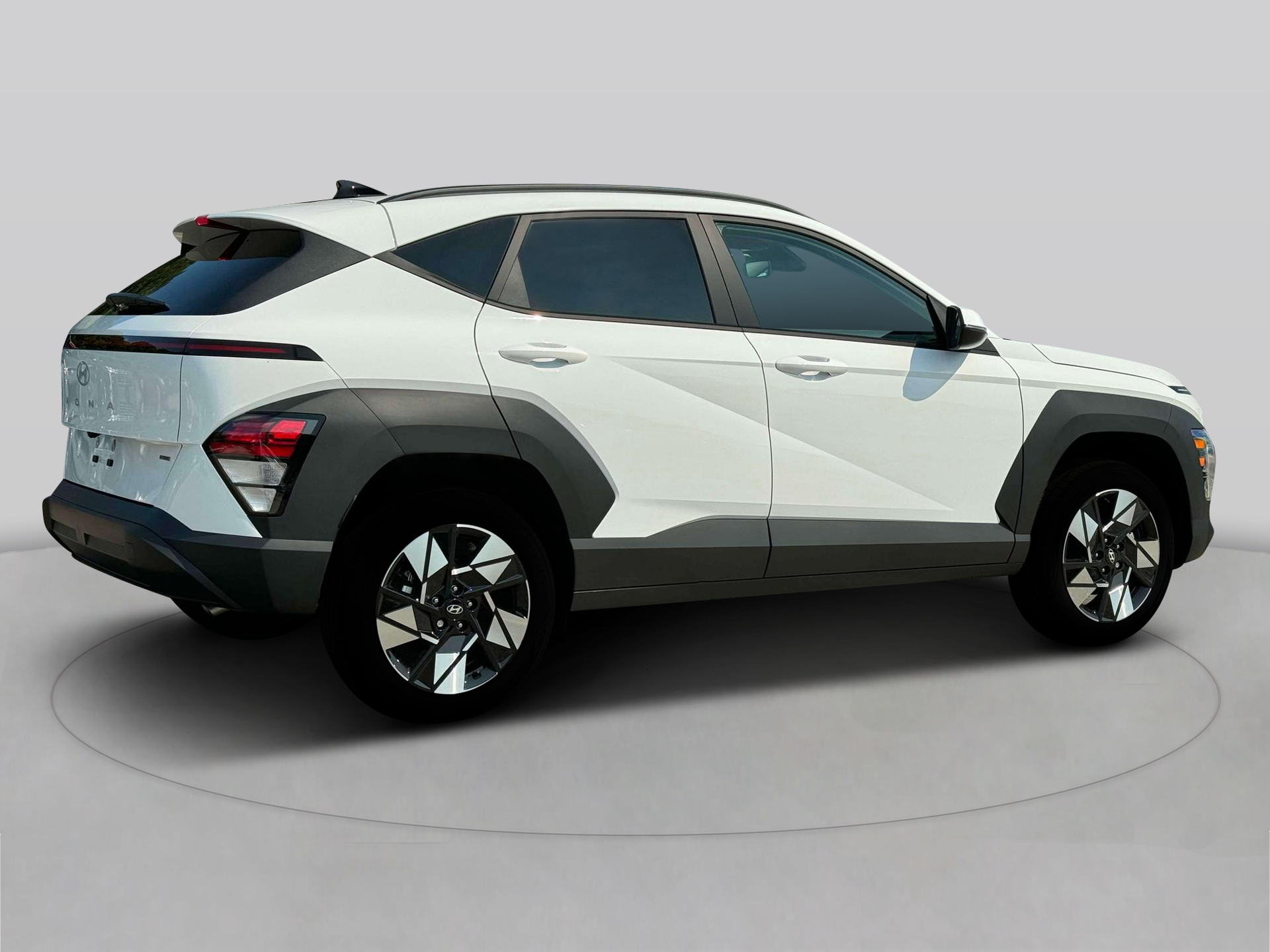 New 2025 White Hyundai SEL Convenience AWD image 8