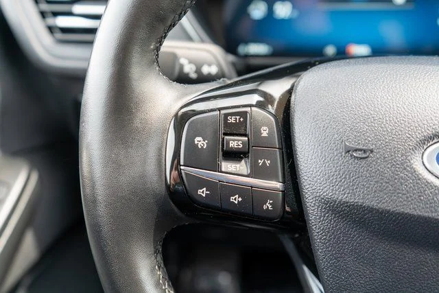 Used 2025 Gray Ford Platinum image 23