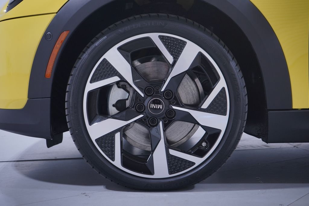 2026 MINI Hardtop 2 Door S - Photo 2