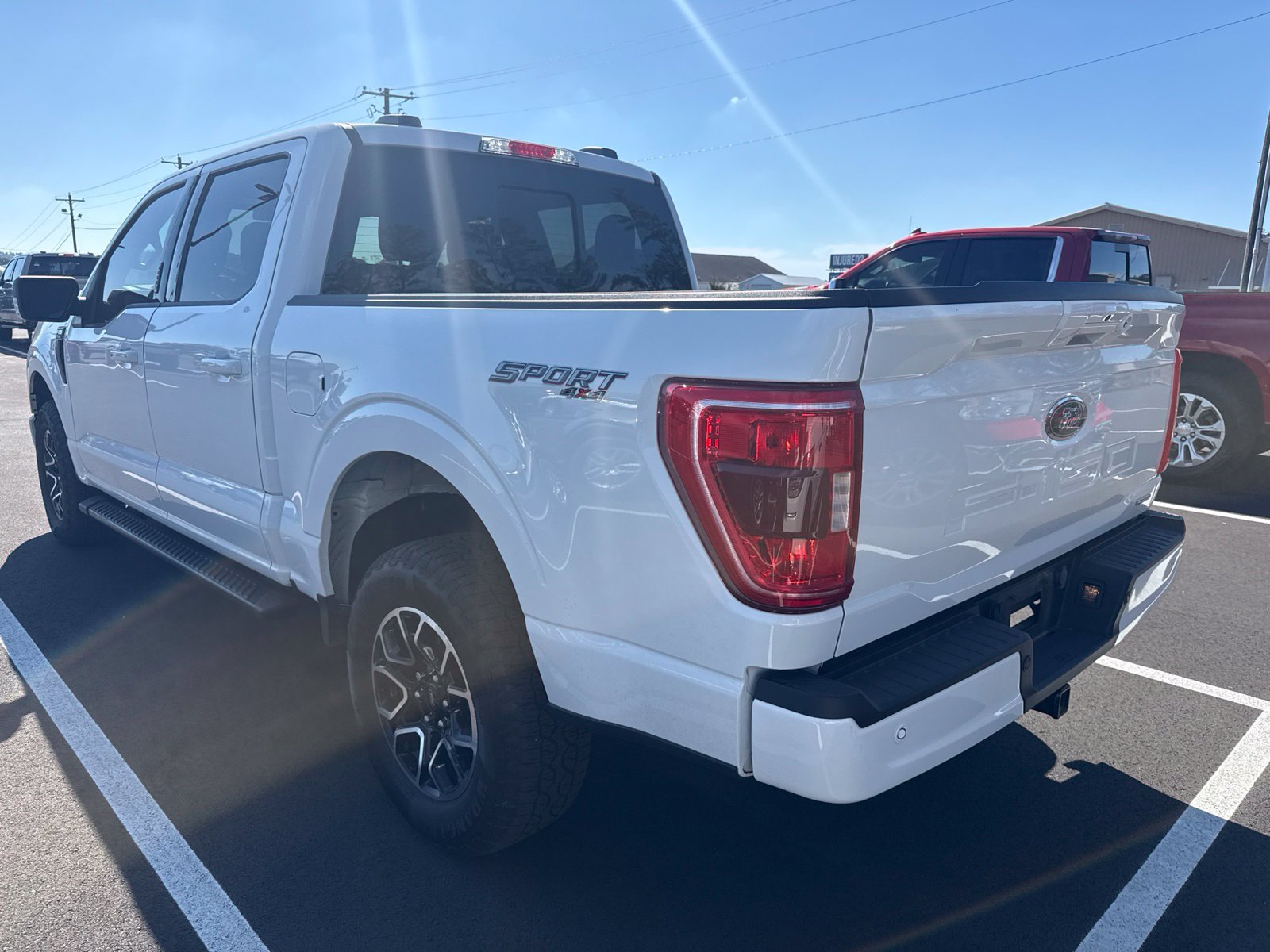 Used 2023 White Ford XLT image 4