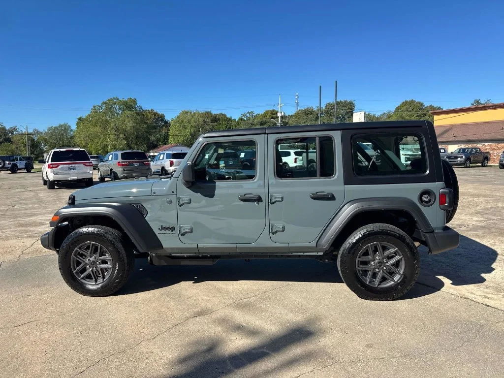 Used 2026 Gray Jeep Sport image 10