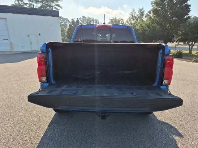 Used 2024 Blue Chevrolet ZR2 image 32