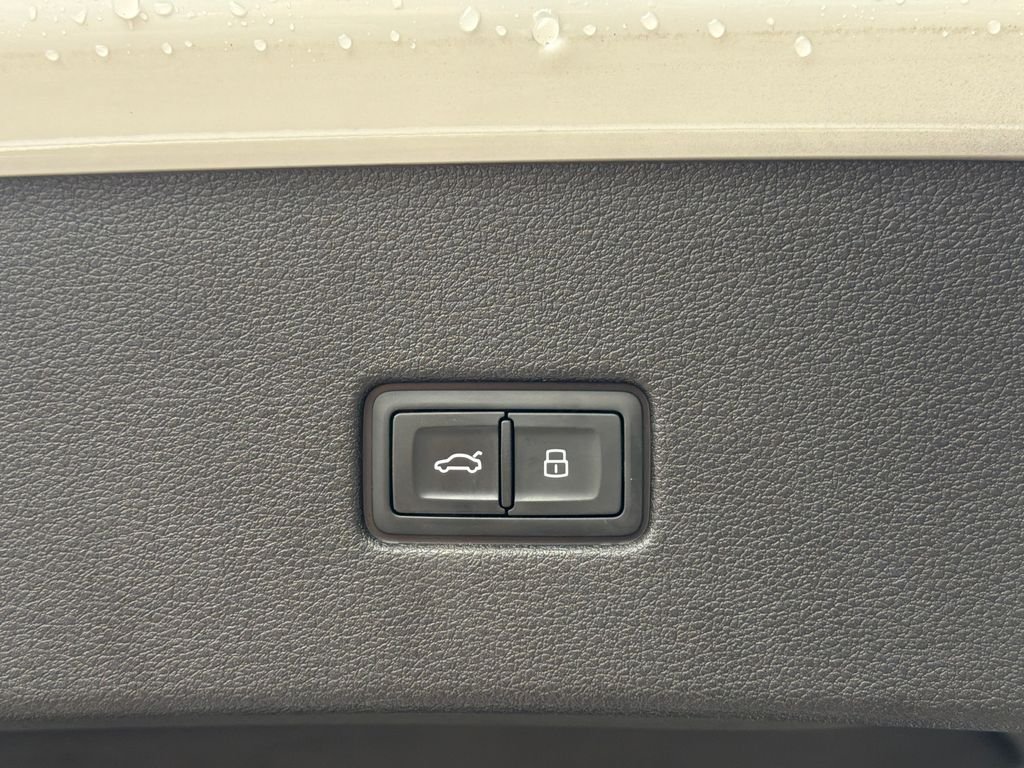 Used 2022 Glacier White Metallic Audi 55 Prestige image 53
