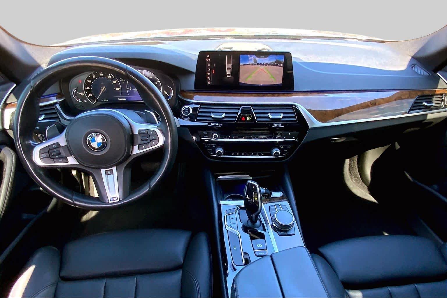 Used 2019 Imperial Blue Metallic BMW 530i xDrive image 16