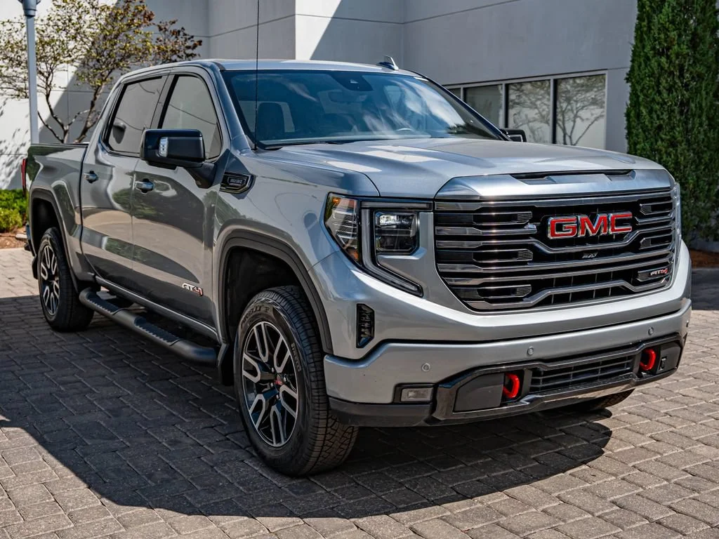 Used 2024 Sterling Metallic GMC AT4 image 12