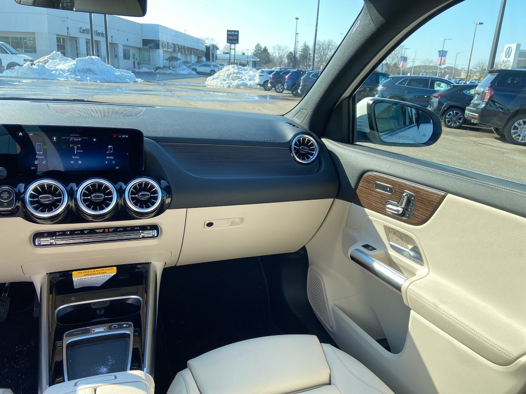 Certified Used 2026 Polar White Mercedes-Benz GLA 250 4MATIC® image 14