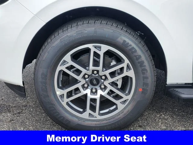 New 2026 Star White Metallic Tri-Coat Ford MAX Active image 10