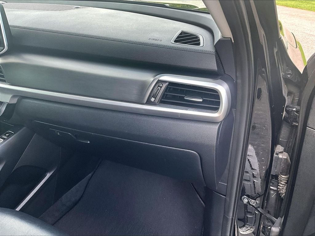 Used 2020 Black Kia S image 13