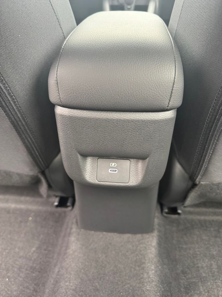 2025 Nissan Versa Sedan SV - Photo 15