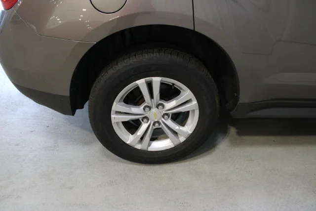 Used 2010 Gray Chevrolet LT image 33