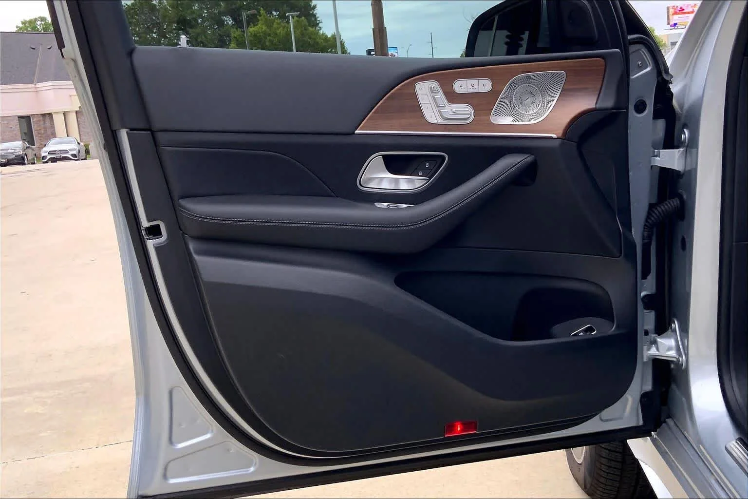 New 2025 Cirrus Silver Metallic Mercedes-Benz GLS 450 image 10