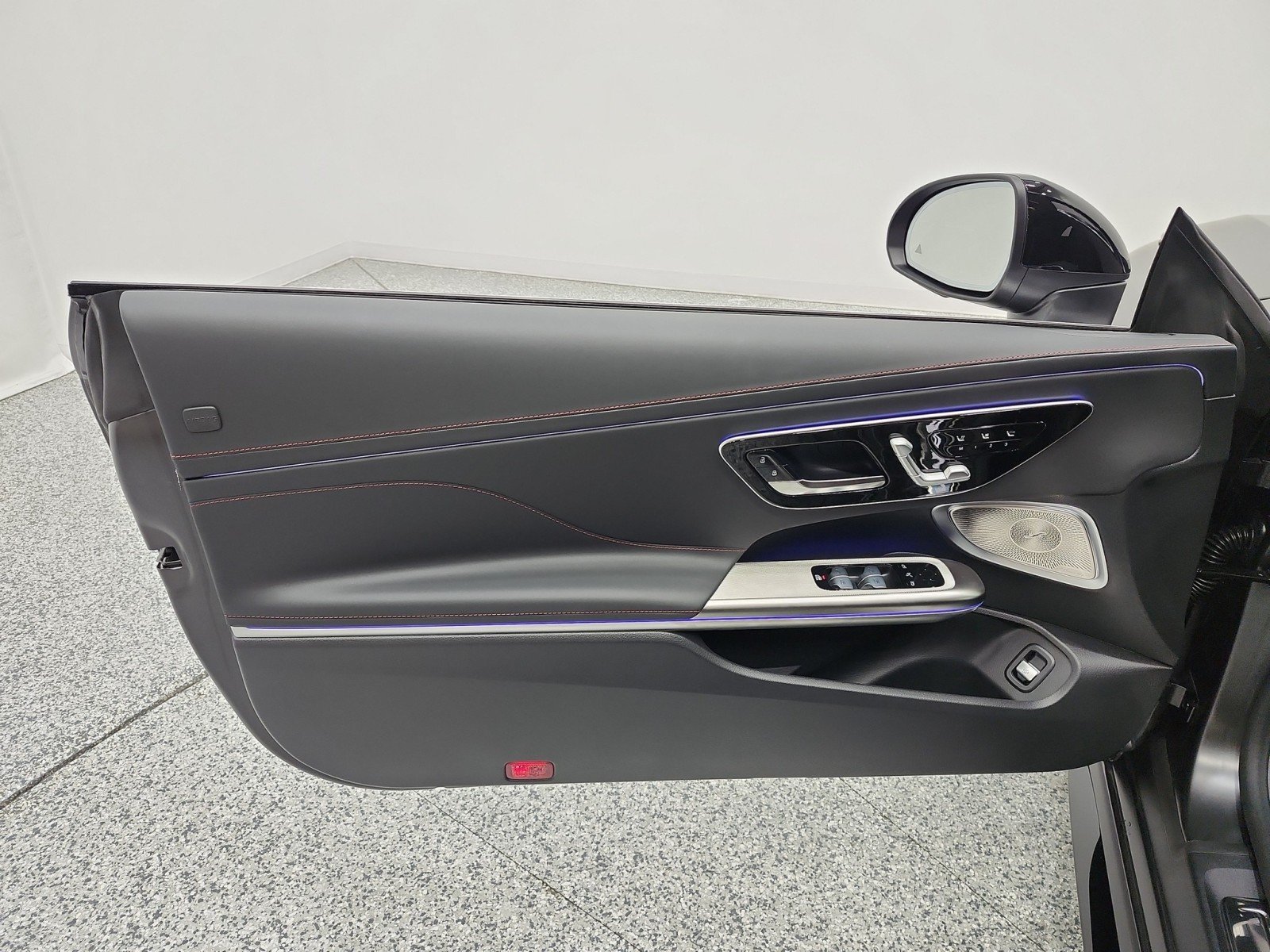 Used 2026 MANUFAKTUR Graphite Grey Magno Mercedes-Benz AMG® CLE 53 4MATIC+ Cabriolet image 13