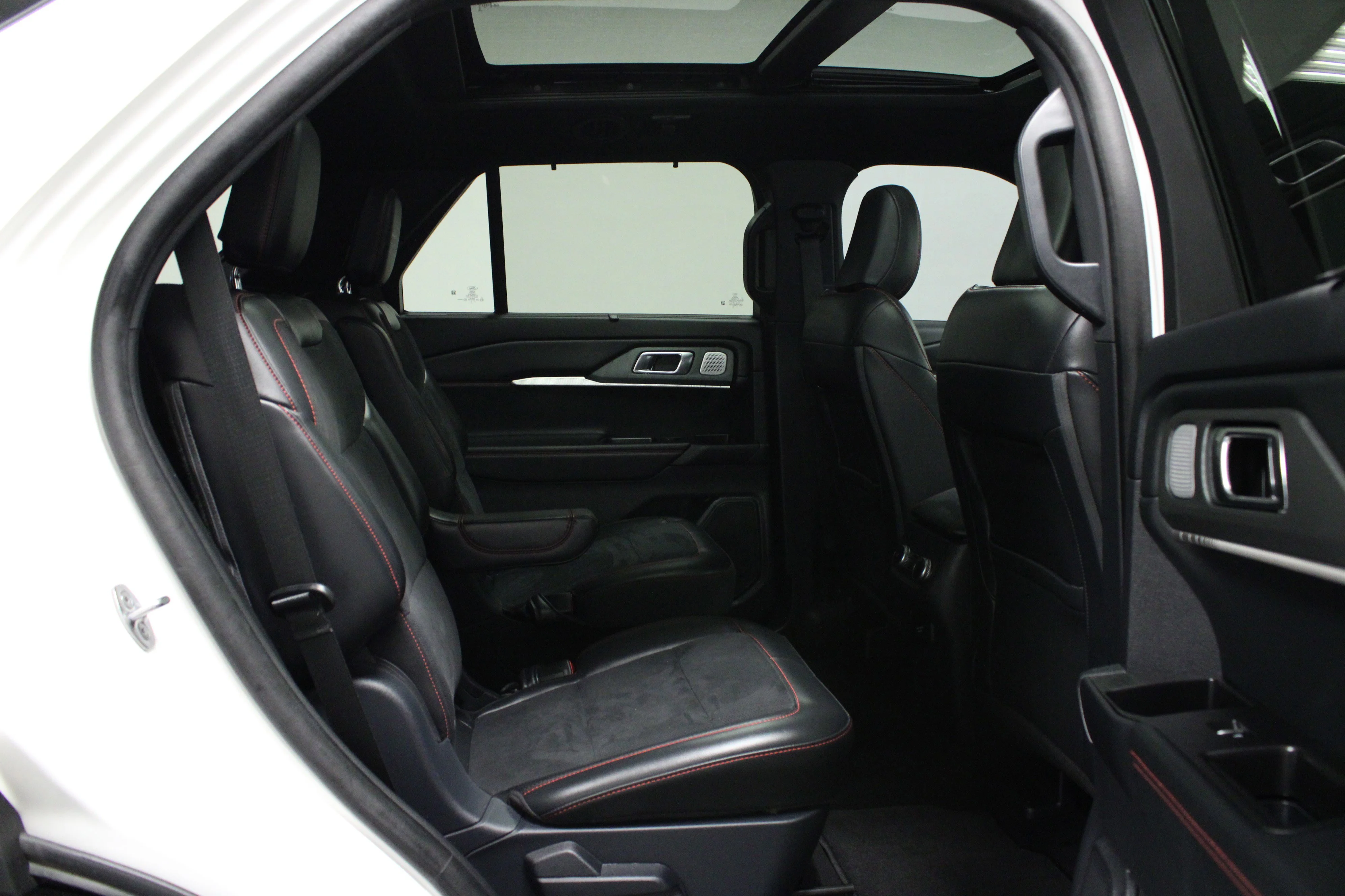 Used 2025 White Metallic Ford ST image 16