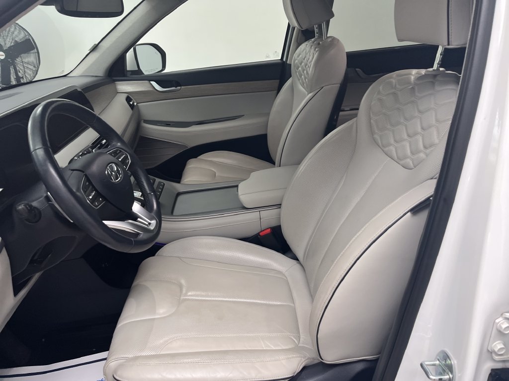 Used 2022 White Hyundai Limited image 12