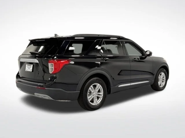 Used 2023 Black Ford XLT image 8