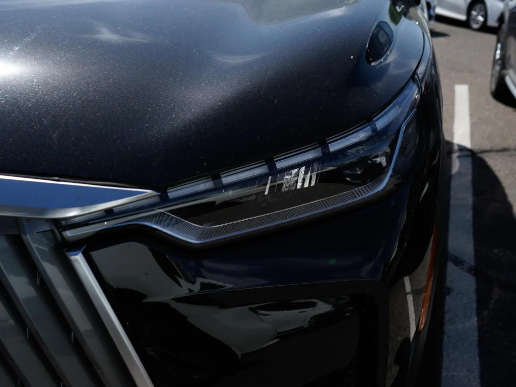 Certified Used 2026 Mineral Black INFINITI LUXE image 3