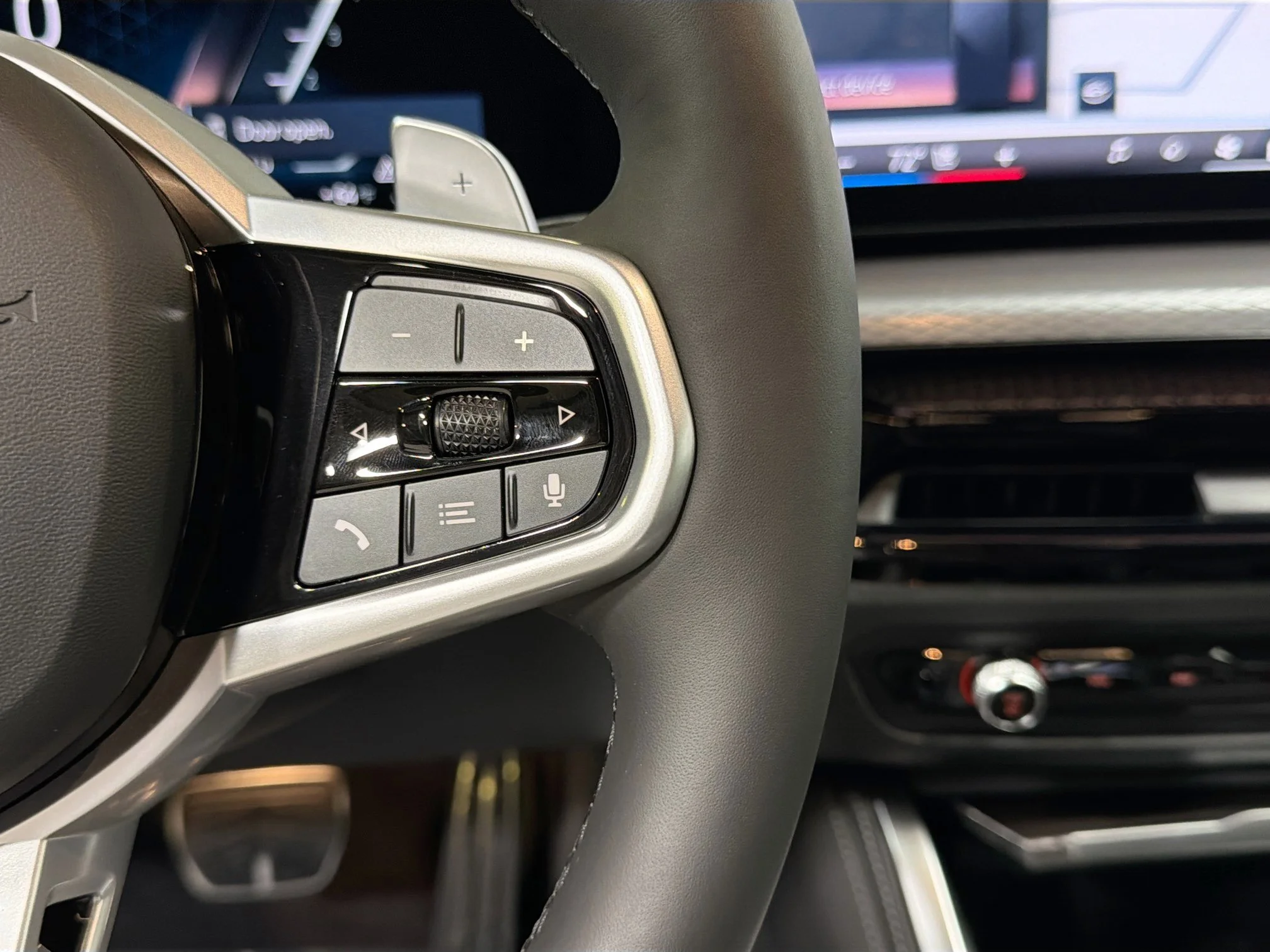 New 2026 Black Sapphire Metallic BMW 430i image 37