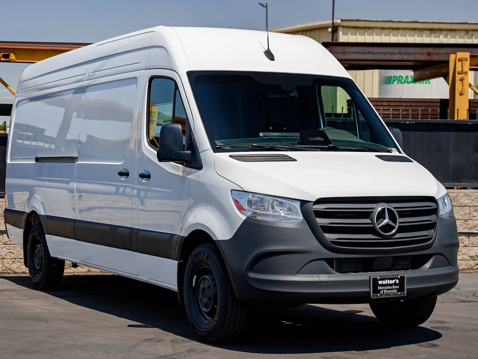 New 2025 Arctic White Mercedes-Benz  image 3