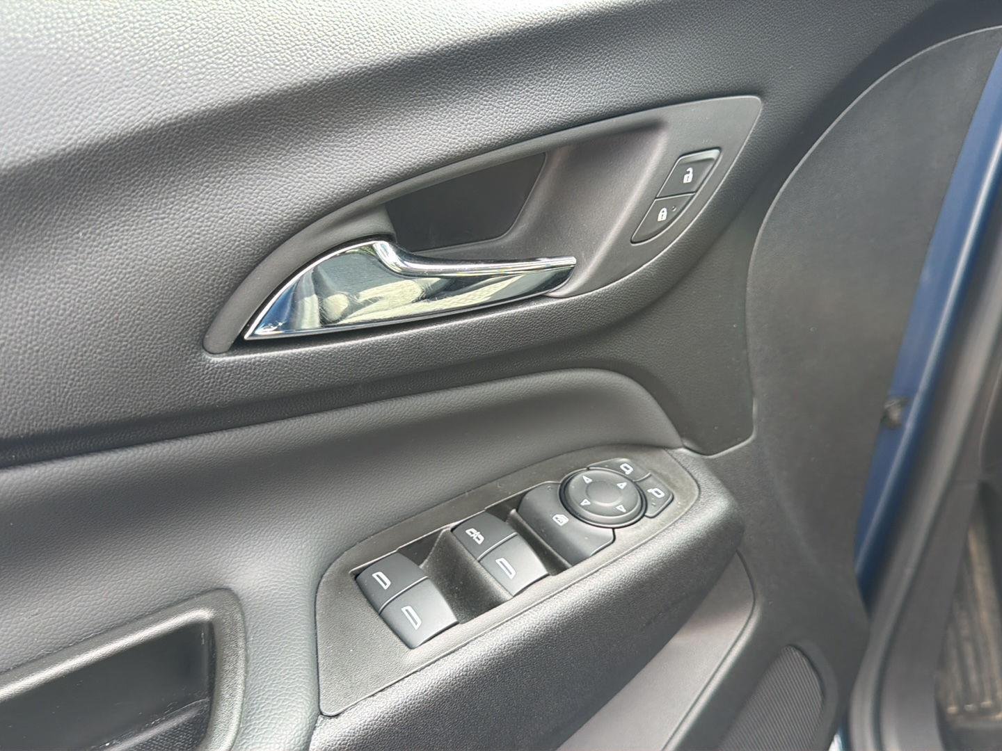 Used 2024 Lakeshore Blue Metallic Chevrolet LT image 14