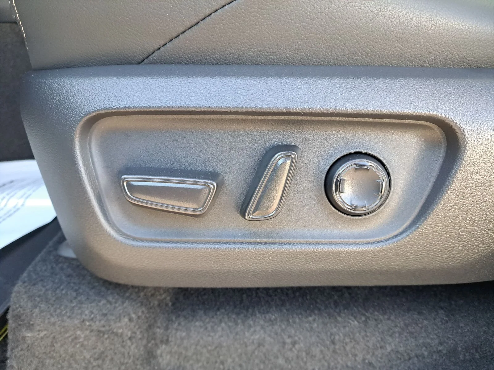 2025 Toyota 4Runner TRD Off-Road Premium - Photo 18