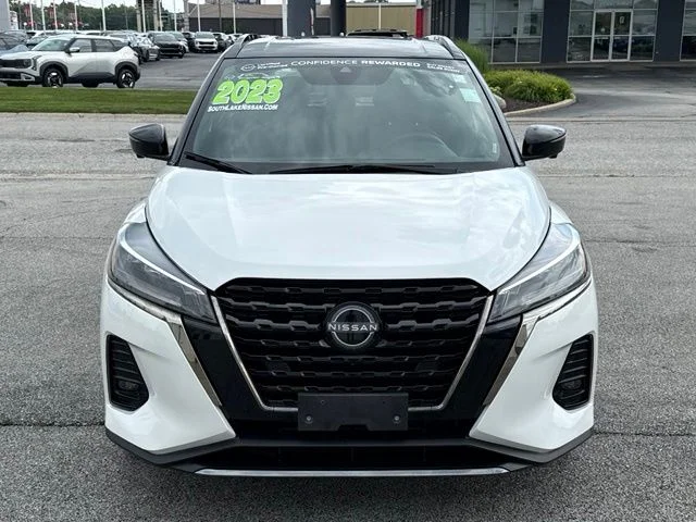 Used 2023 White Nissan SR image 2