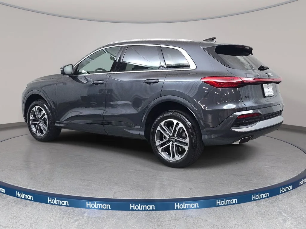 Used 2025 Gray Metallic Audi 2.0T Premium Plus image 8