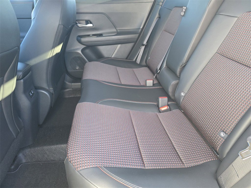 New 2026 Aspen White Tricoat Nissan SR image 23