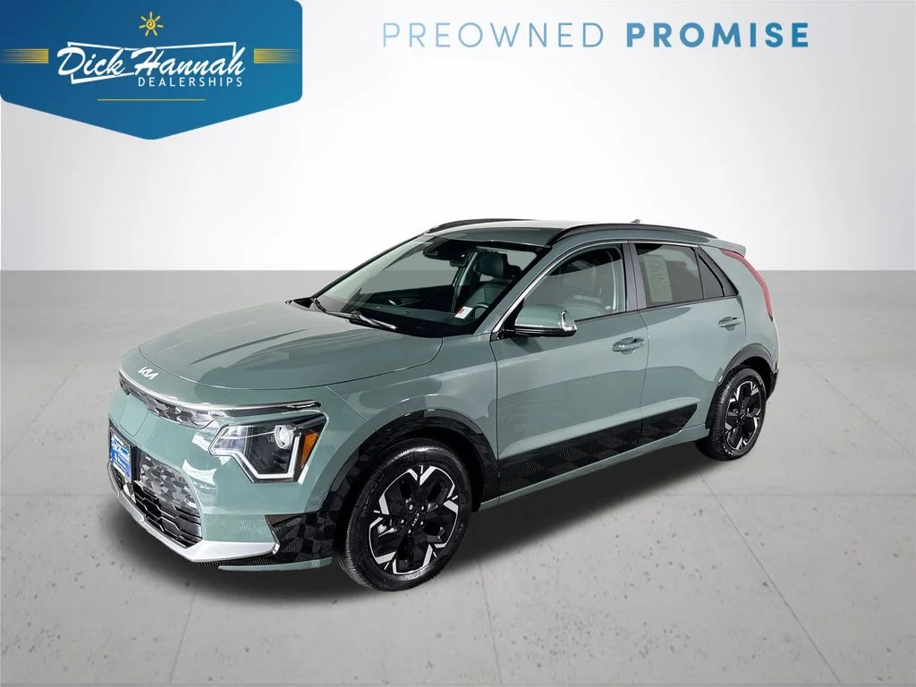 Used 2024 Green Kia Wind image 1
