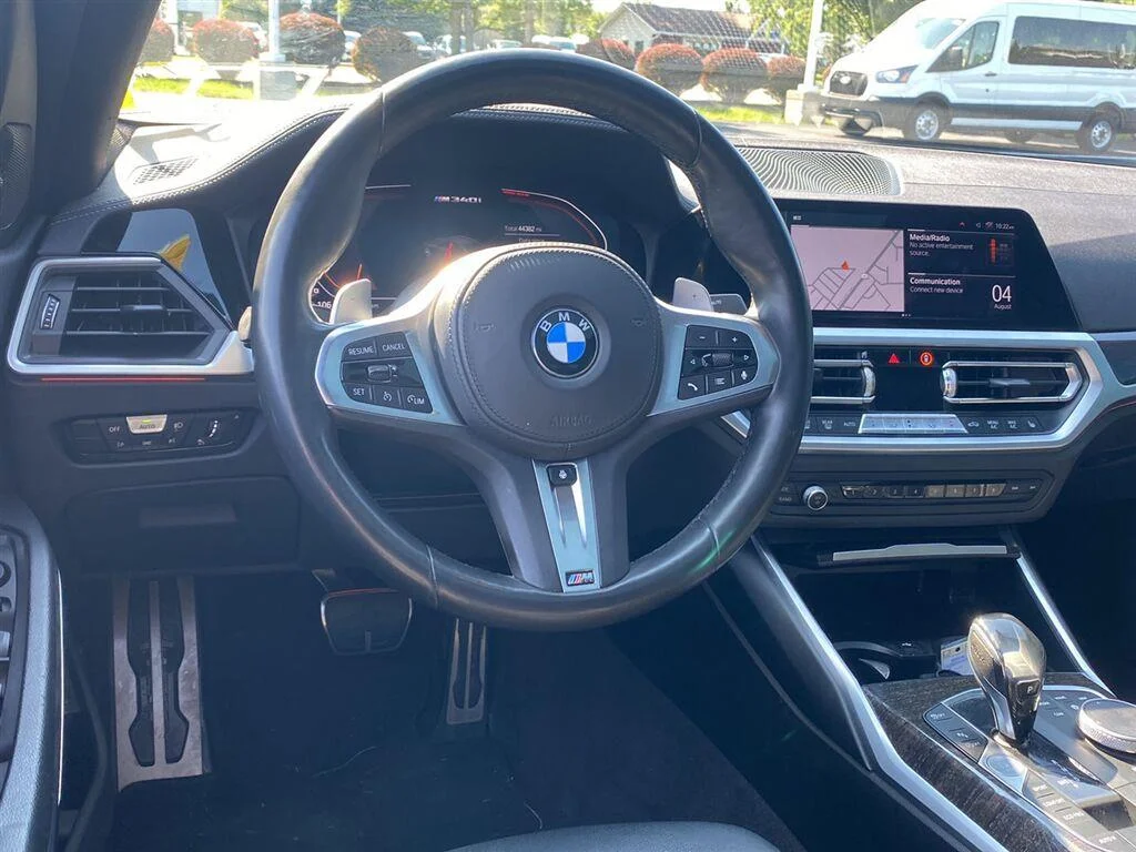 Used 2020 Black Sapphire Metallic BMW M340i xDrive image 3