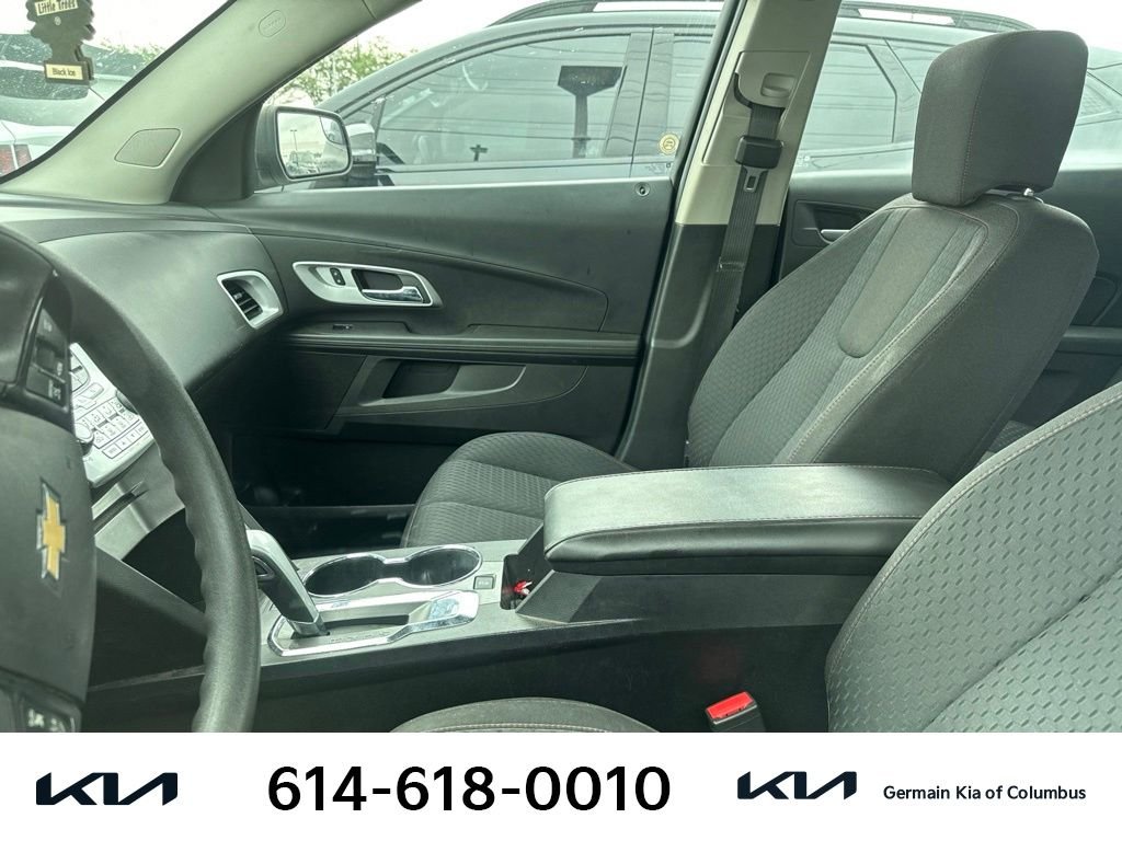 Used 2014 White Chevrolet LS image 7