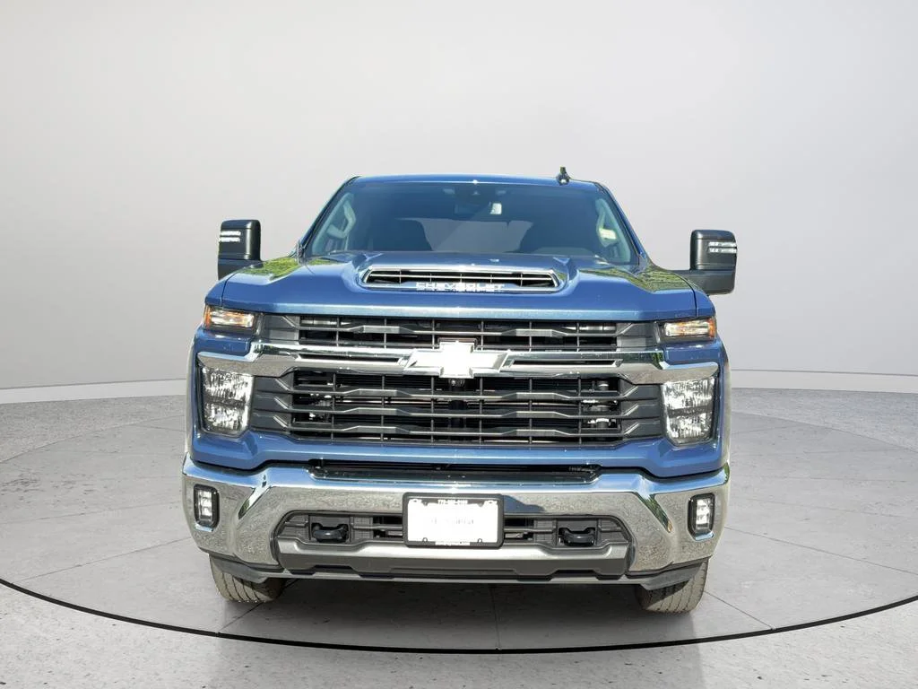 Certified Used 2024 Lakeshore Blue Metallic Chevrolet LT image 4