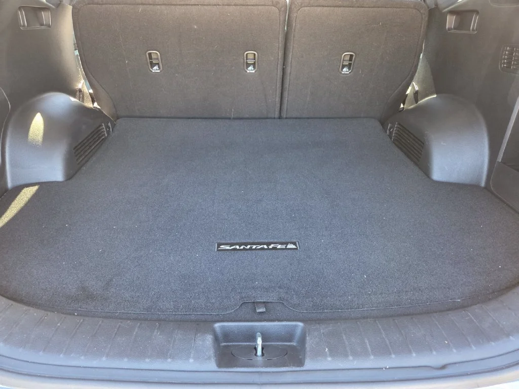 Used 2023 Silver Hyundai SEL image 26