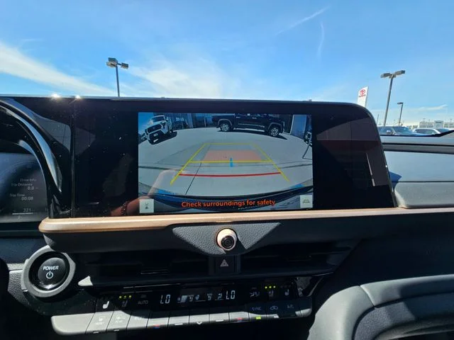Used 2025 Cloud Toyota XLE image 15