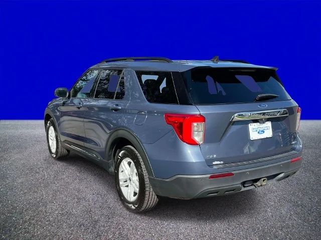 Used 2021 Blue Metallic Ford XLT image 5