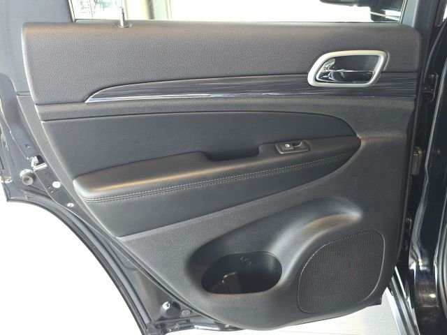 Used 2019 Black Jeep Limited image 20