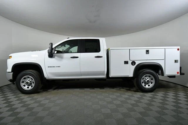 New 2026 Summit White Chevrolet WT image 16