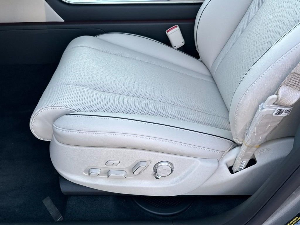 New 2026 Savile Silver Genesis 2.5T PRESTIGE image 9