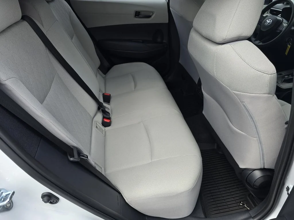 Used 2026 Off-white Toyota L image 19
