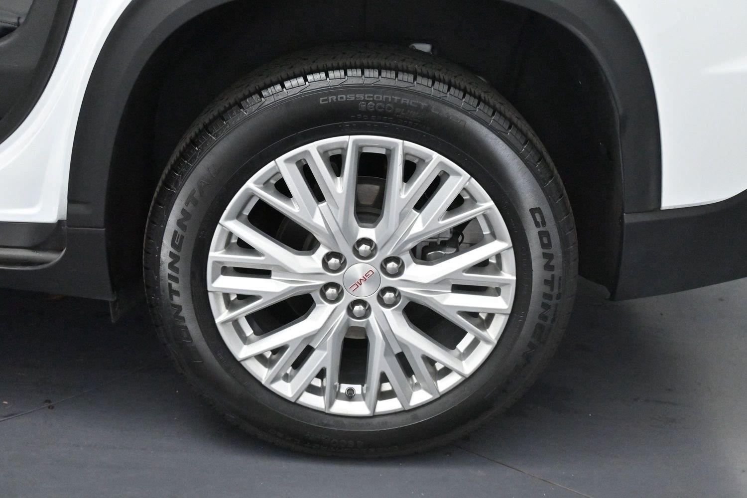 Used 2026 Summit White GMC Elevation image 36