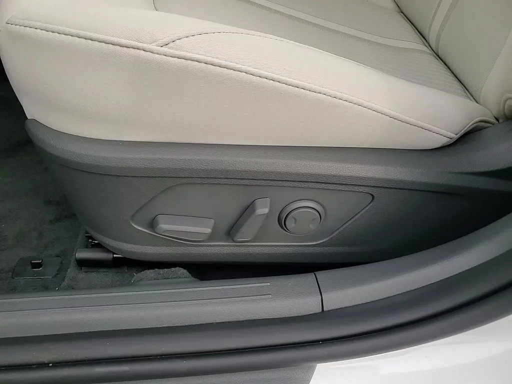 New 2026 White Hyundai SEL Sport image 14
