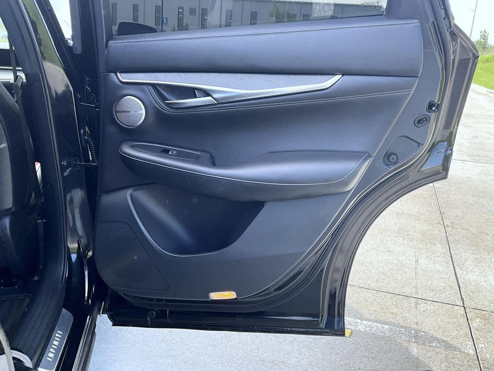 Used 2023 Black INFINITI SENSORY image 21