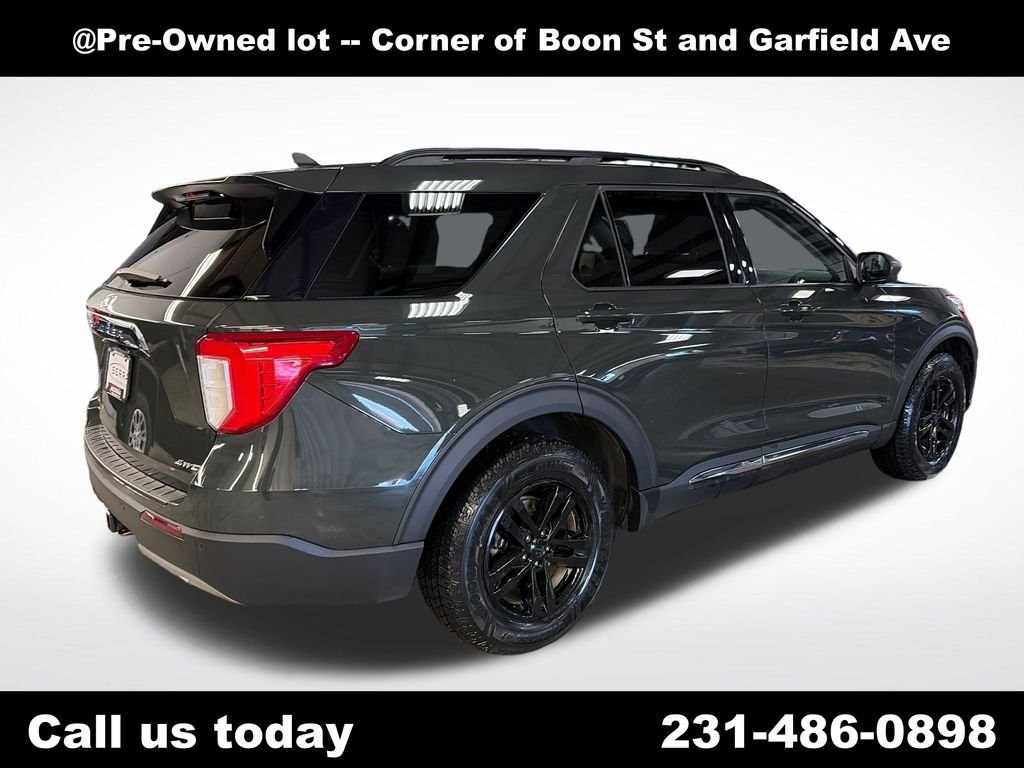 Used 2022 Green Ford XLT image 5