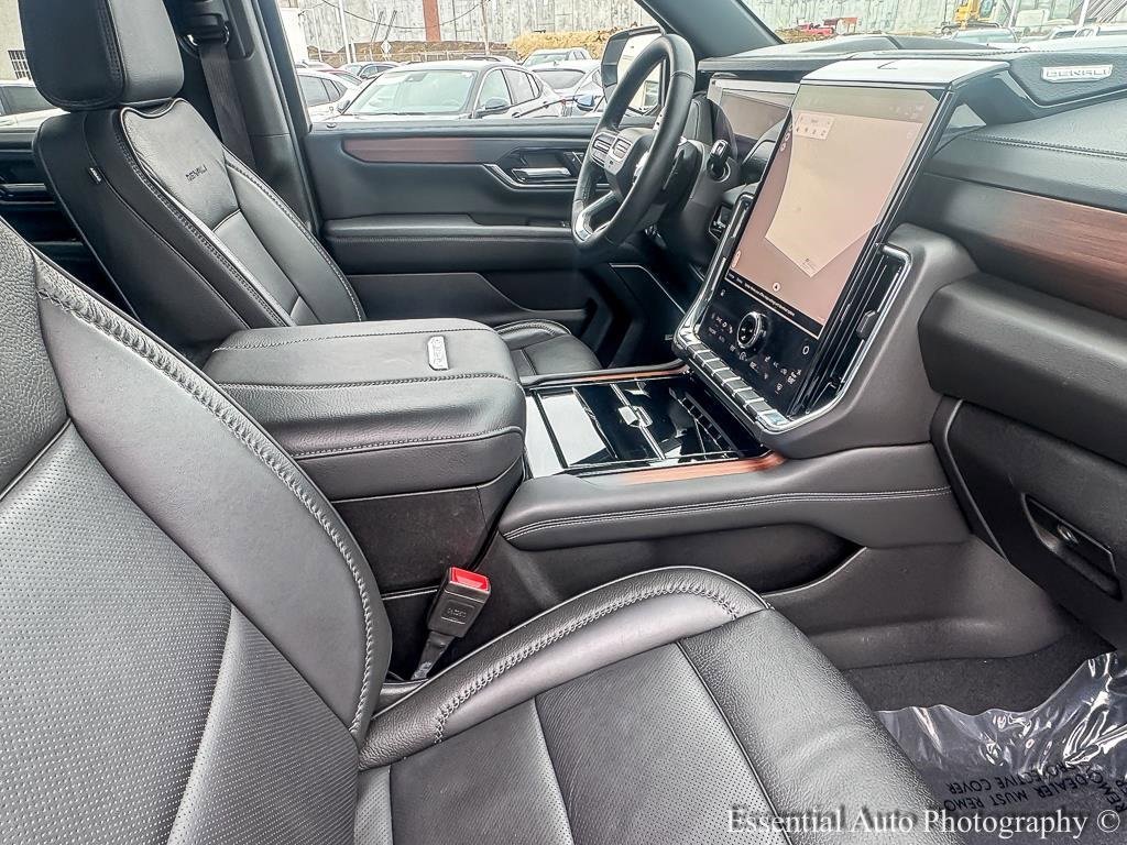 2025 GMC YUKON - Image 29