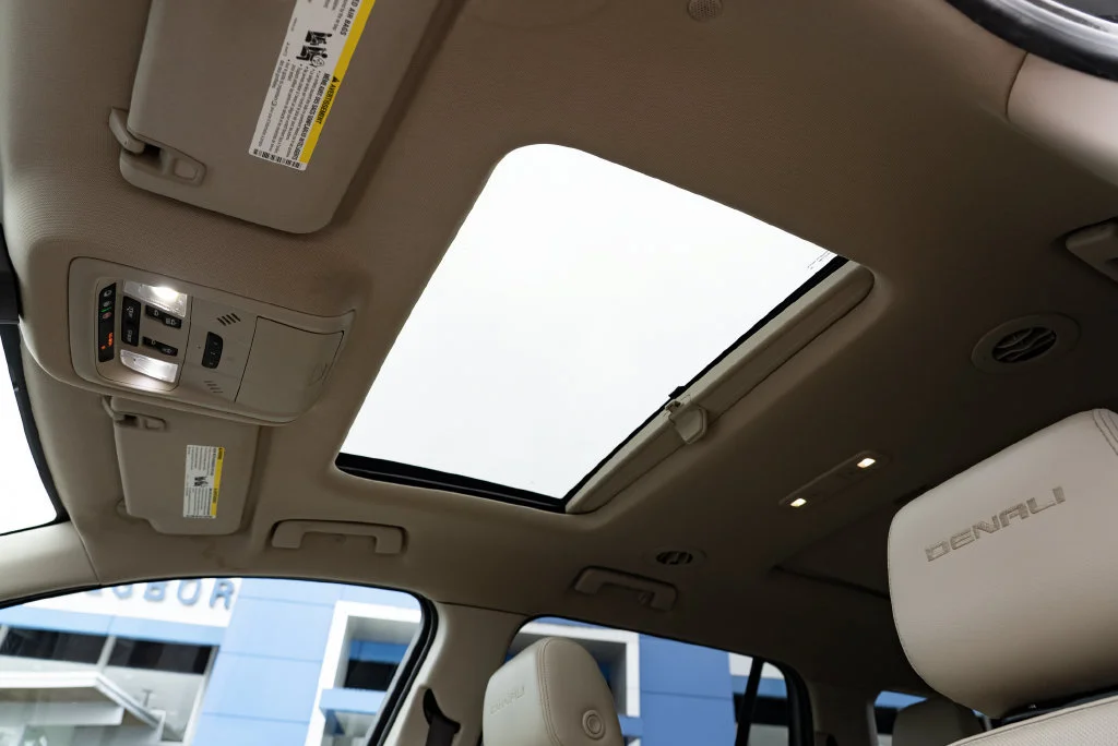 Used 2017 MINERAL METALLIC GMC Denali image 24